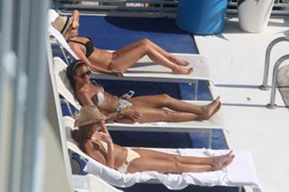Rochelle Humes feet photo thumbnail