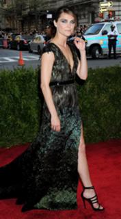 Keri Russell feet photo thumbnail
