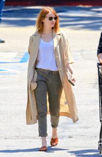 Emma Stone feet photo thumbnail
