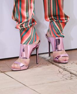 Marion Cotillard feet photo thumbnail