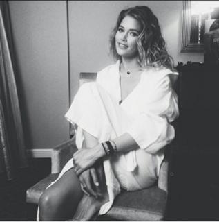 Doutzen Kroes feet photo thumbnail