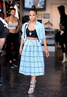 Christina Milian feet photo thumbnail