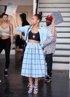 Christina Milian feet photo thumbnail