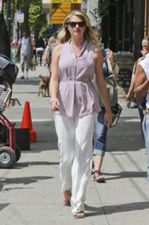 Kate Upton feet photo thumbnail