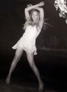 Mariah Carey feet photo thumbnail