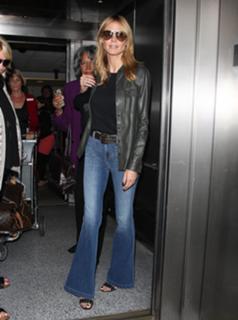 Heidi Klum feet photo thumbnail