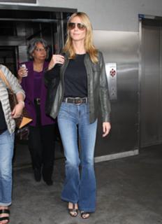 Heidi Klum feet photo thumbnail