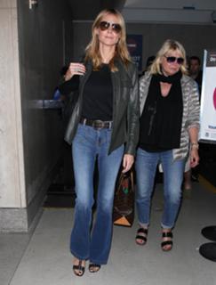 Heidi Klum feet photo thumbnail
