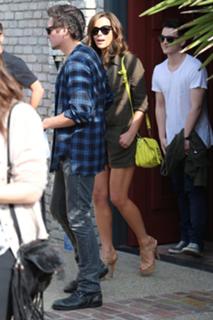Kate Beckinsale feet photo thumbnail