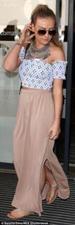 Perrie Edwards feet photo thumbnail