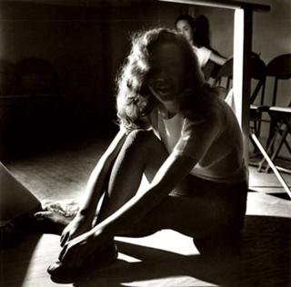 Marilyn Monroe feet photo thumbnail