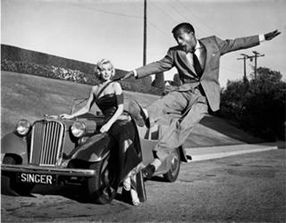 Marilyn Monroe feet photo thumbnail