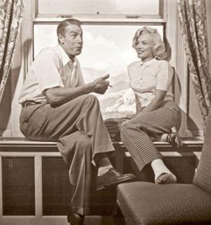 Marilyn Monroe feet photo thumbnail