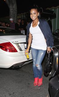 Christina Milian feet photo thumbnail