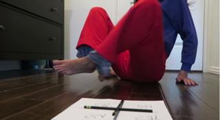 Colleen Ballinger feet photo thumbnail