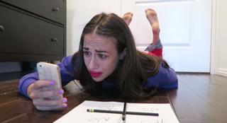 Colleen Ballinger feet photo thumbnail