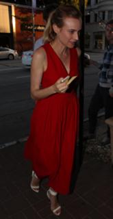Diane Kruger feet photo thumbnail