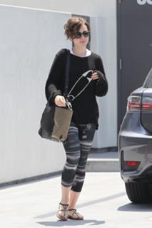Lily Collins feet photo thumbnail