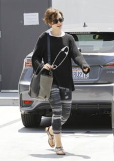 Lily Collins feet photo thumbnail