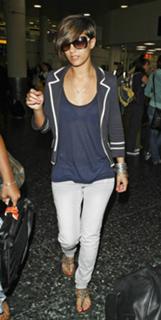 Frankie Bridge feet photo thumbnail