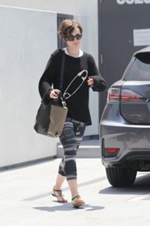 Lily Collins feet photo thumbnail