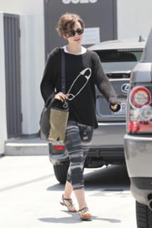 Lily Collins feet photo thumbnail