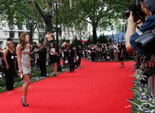 Ashley Greene feet photo thumbnail
