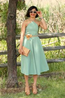 Freida Pinto feet photo thumbnail