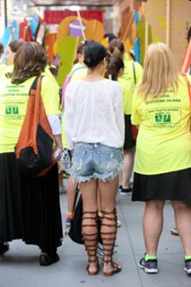 Vanessa Hudgens feet photo thumbnail