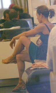 Jessica Biel feet photo thumbnail