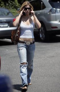 Jessica Biel feet photo thumbnail