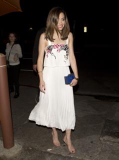 Emmy Rossum feet photo thumbnail