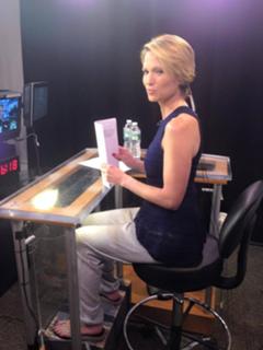 Amy Robach feet photo thumbnail