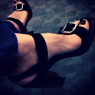 Heidi Klum feet photo thumbnail