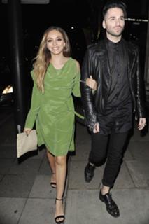 Jade Thirlwall feet photo thumbnail