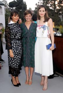 Emmy Rossum feet photo thumbnail