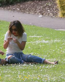 Myleene Klass feet photo thumbnail