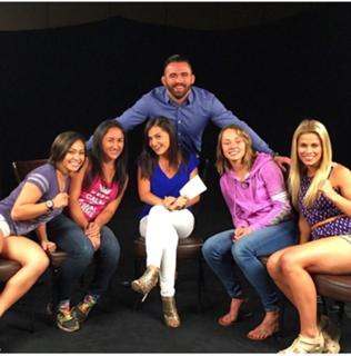 Megan Olivi feet photo thumbnail