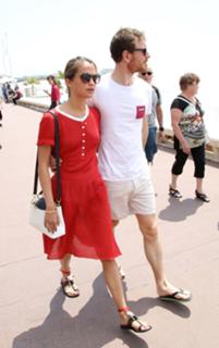 Alicia Vikander feet photo thumbnail