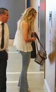 Jennifer Lawrence feet photo thumbnail