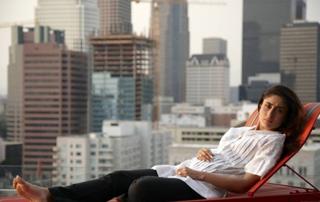Kareena Kapoor feet photo thumbnail