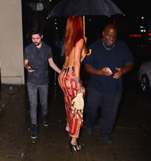 Rihanna feet photo thumbnail