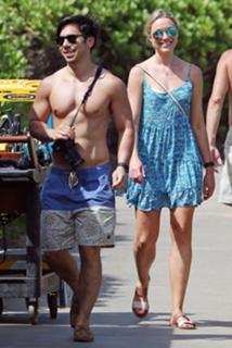 Katrina Bowden feet photo thumbnail