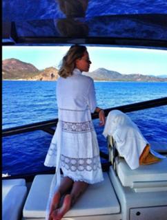Federica Pellegrini feet photo thumbnail