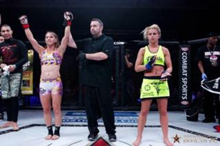 Paige VanZant feet photo thumbnail