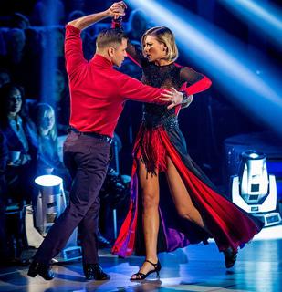 Rachel Riley feet photo thumbnail