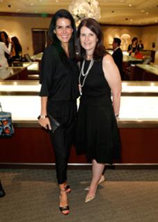 Angie Harmon feet photo thumbnail