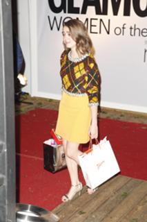 Maisie Williams feet photo thumbnail