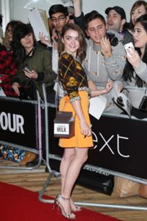 Maisie Williams feet photo thumbnail