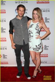 Jessica Stroup feet photo thumbnail
